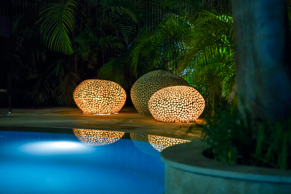 Light pebbles